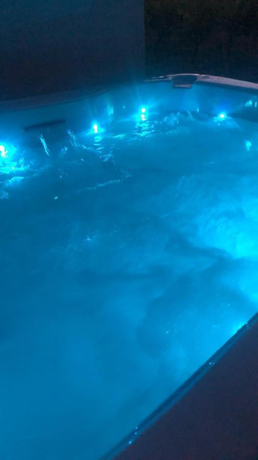 Au Petit Paradis La Roquebrussanne Екстериор снимка