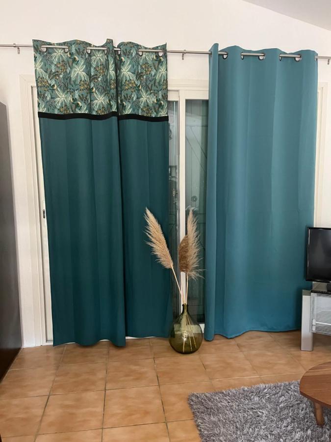 Au Petit Paradis La Roquebrussanne Екстериор снимка
